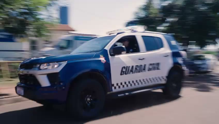 Viatura da Guarda Civil de Leme em deslocamento